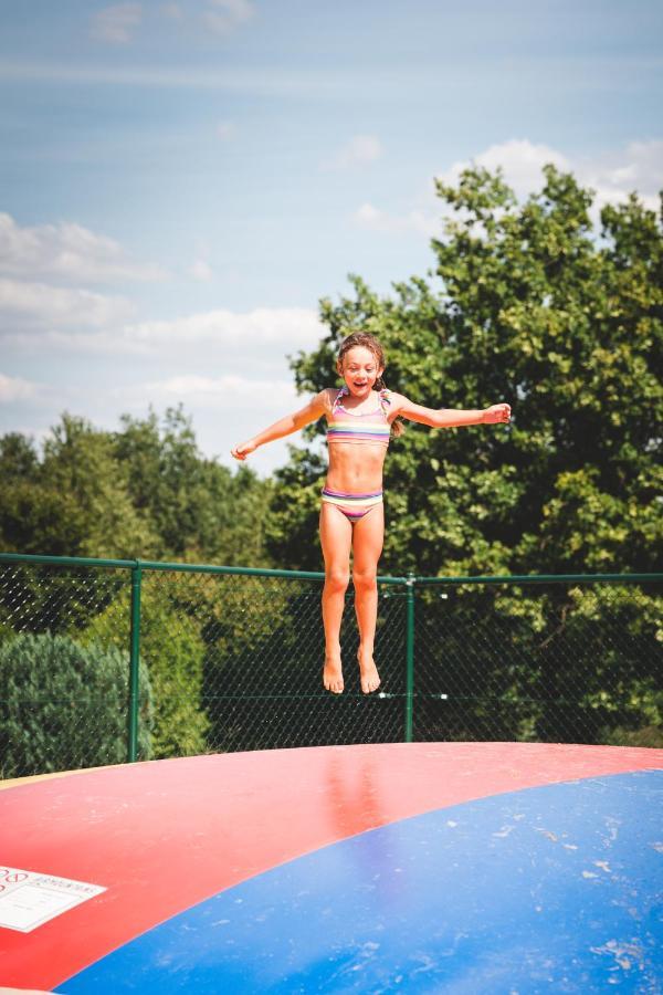 Verblijfpark Ardinam Olloy-sur-Viroin Esterno foto